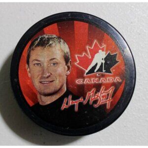 Wayne Gretzky Canada 2002 Salt Lake City Olympics Hockey Puck McDonalds